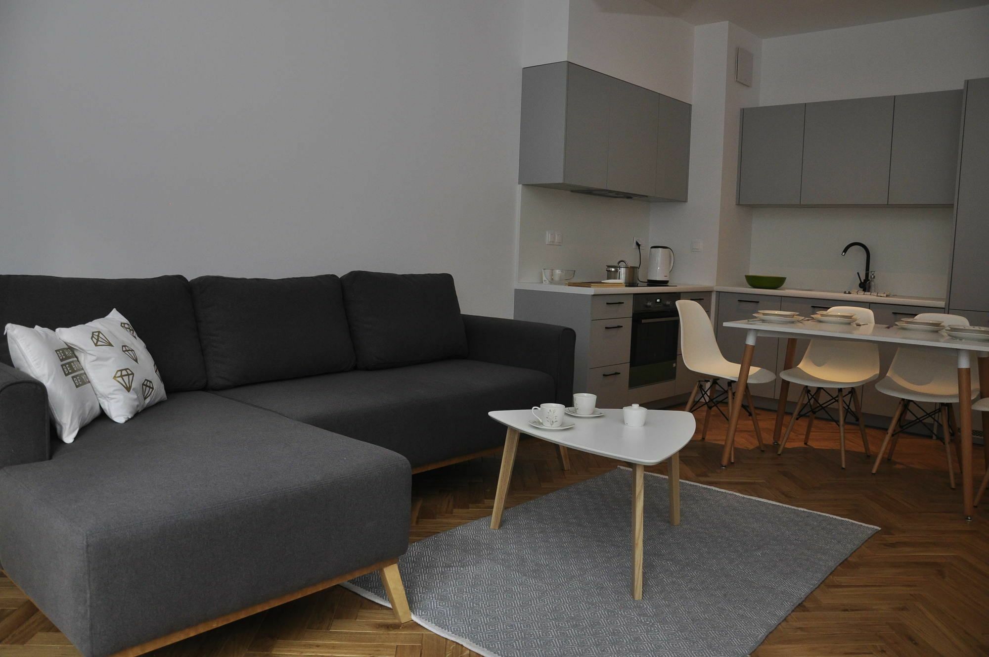 Prudentia Apartments Moko Residence Varşovia Exterior foto